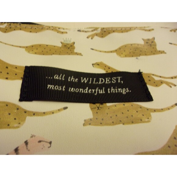 Animal Print All The Wildest Big Cats Live Inspired Cosmetic Bag New - Picture 2 of 5